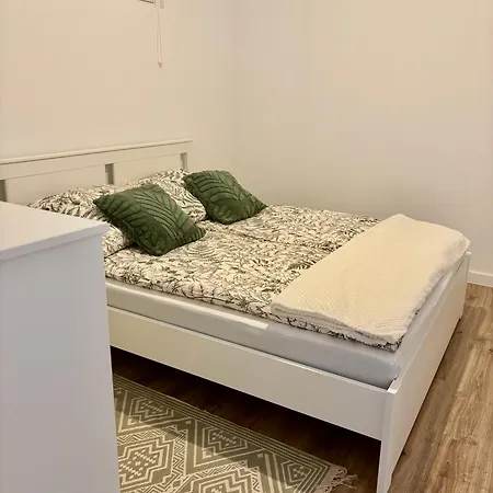 Daire Pod Swierkami *